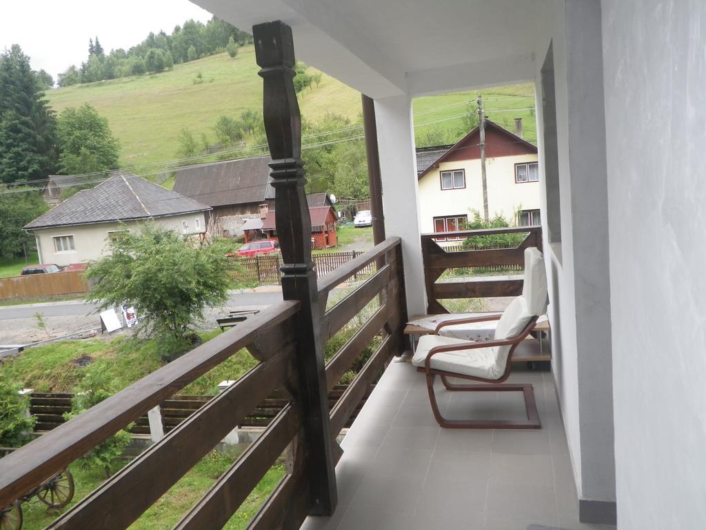 Pensiunea La Rachitele Exterior photo